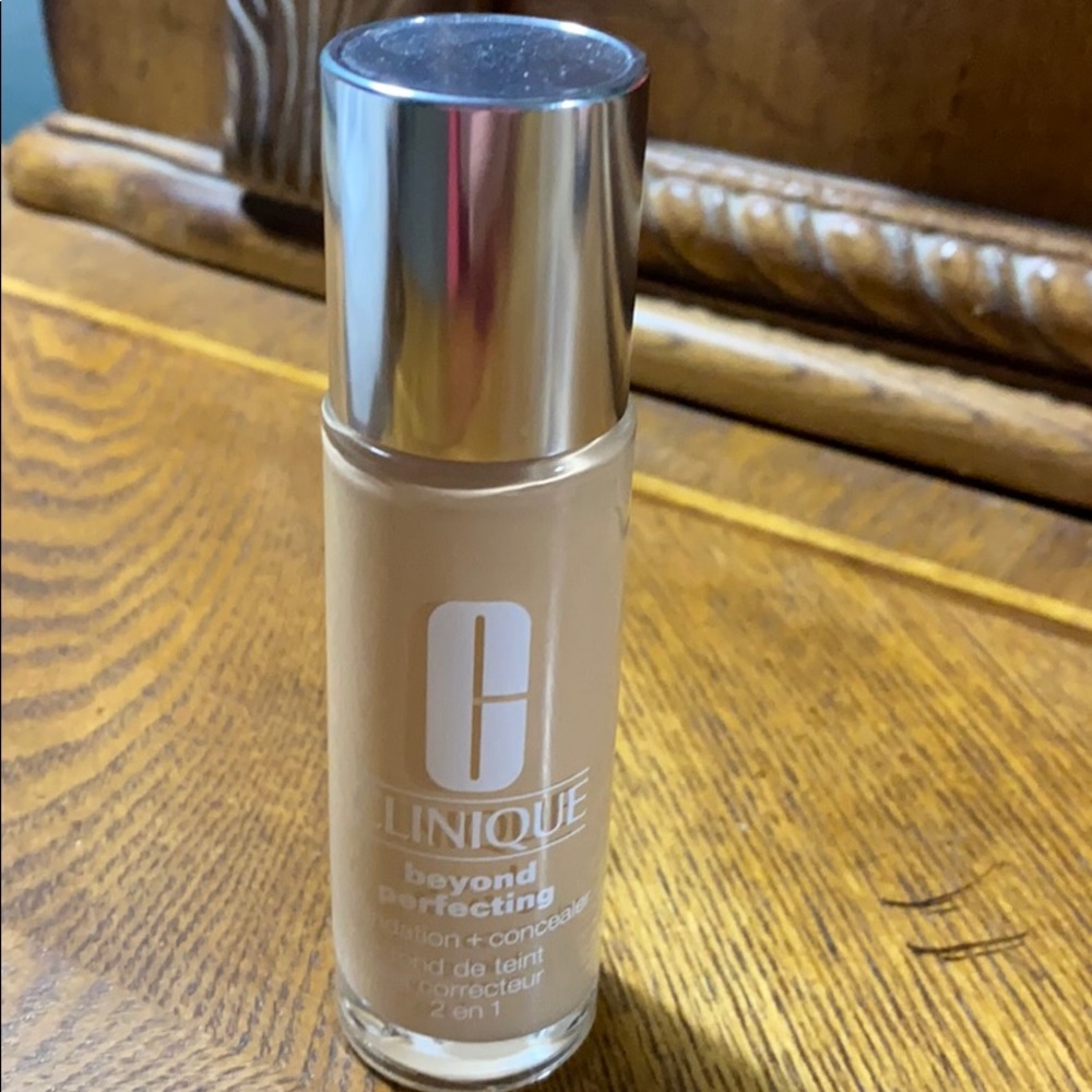 Clinique beyond perfecting foundation